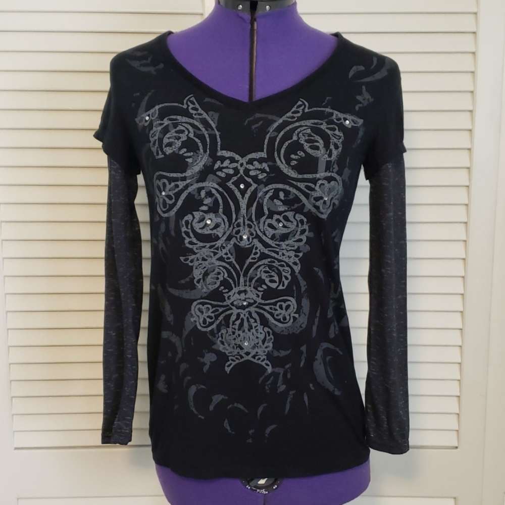 Earth Yoga Women Long Sleeve T-Shirt Graphic Tee